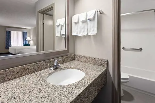 Days Inn by Wyndham Douglasville-Atlanta-Fairburn Road 4