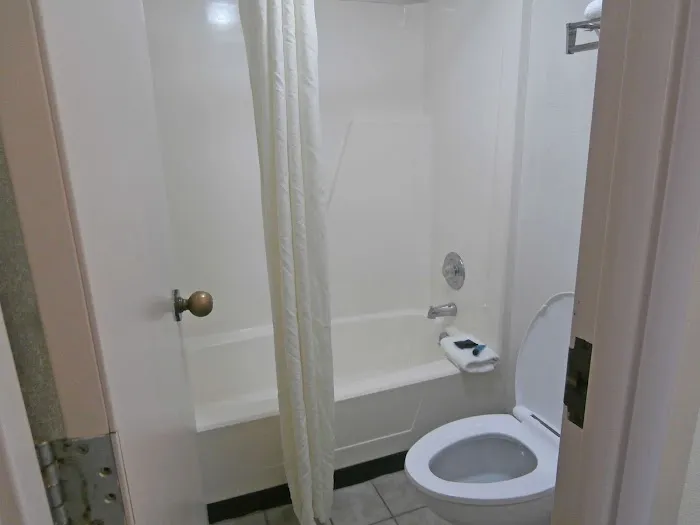 Americas Best Value Inn Douglasville 4