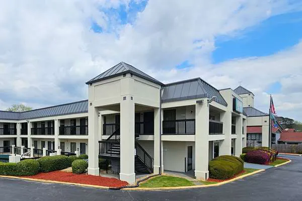 Quality Inn near Six Flags 4