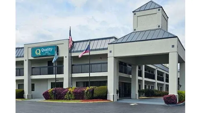 Quality Inn near Six Flags 4