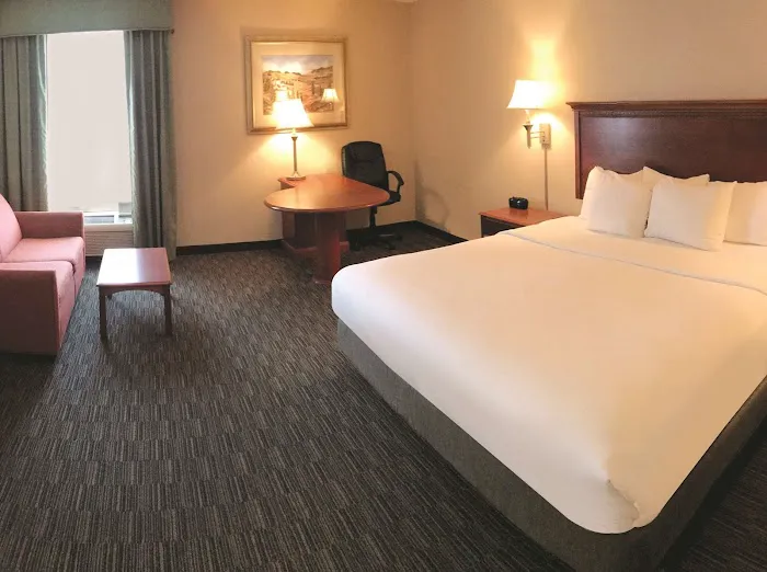La Quinta Inn & Suites by Wyndham Atlanta Douglasville 4