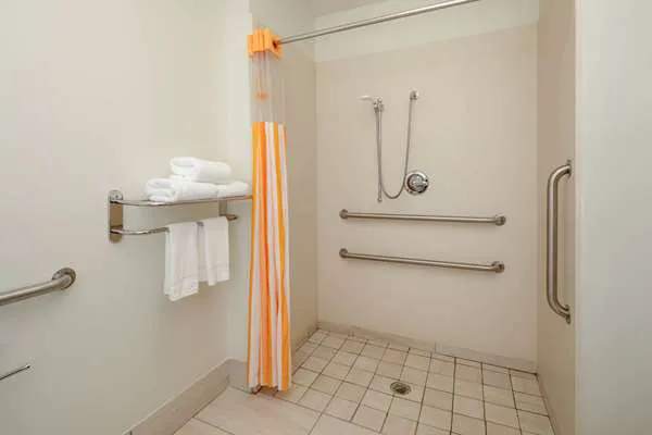 La Quinta Inn & Suites by Wyndham Atlanta Douglasville 4