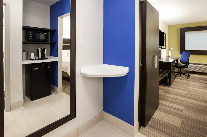 Holiday Inn Express Atlanta W (I-20) Douglasville by IHG 4