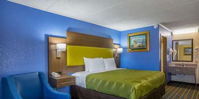 Quality Inn & Suites near Six Flags East