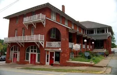 The Belmont Inn 4