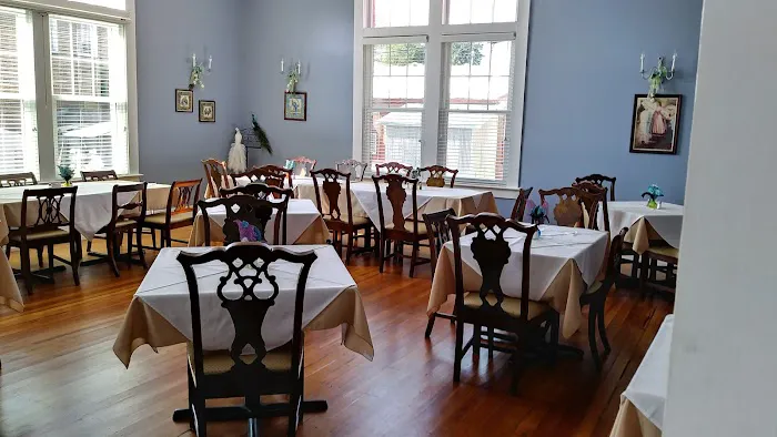 The Belmont Inn 4