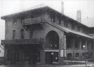 The Belmont Inn 4
