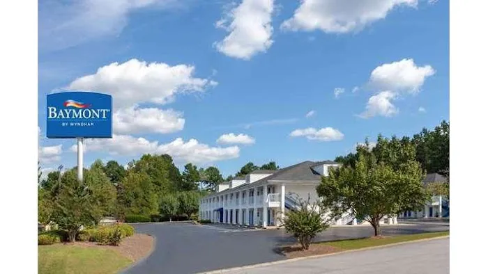 Baymont by Wyndham Greenwood 4
