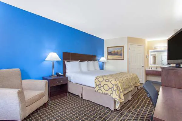 Baymont by Wyndham Greenwood 4