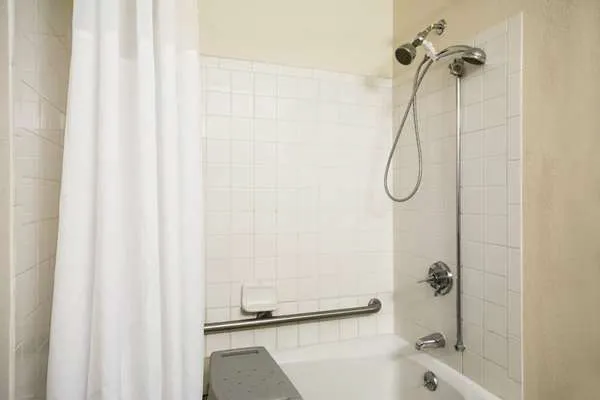 Days Inn by Wyndham Greenwood SC 4