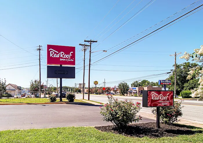 Red Roof Inn & Suites Greenwood, SC 4