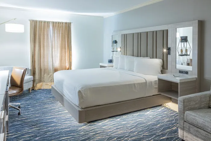 Inn On The Square, Ascend Hotel Collection 4