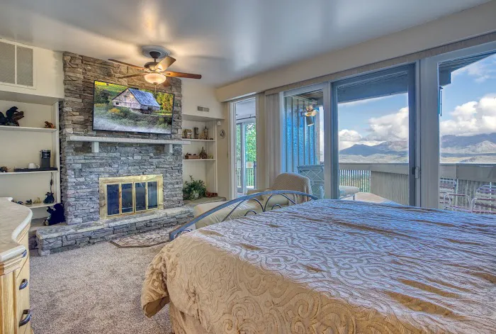 Bighorn Chalet Gatlinburg 4