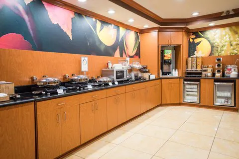 Fairfield Inn & Suites Knoxville/East 4