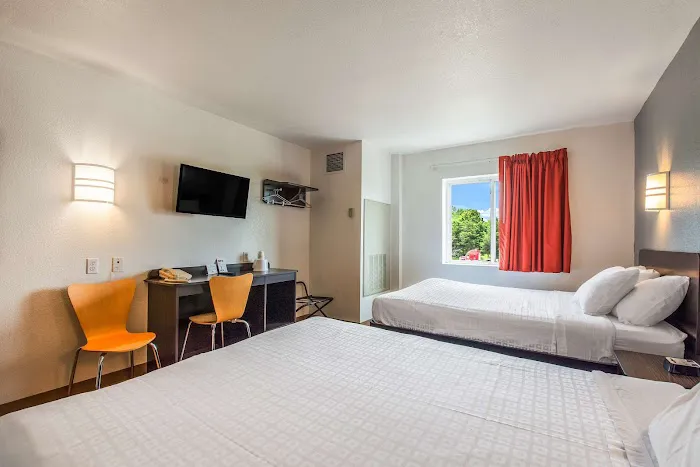 Americas Best Value Inn Knoxville East 4