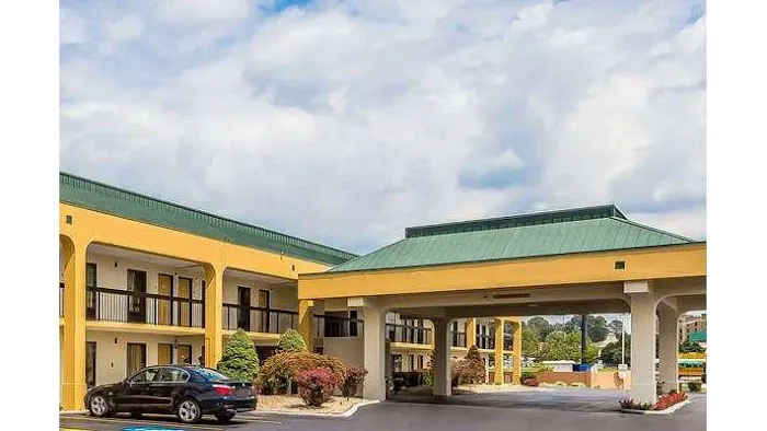 Rodeway Inn 4