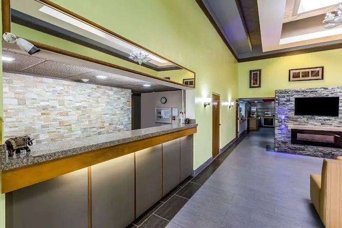 Rodeway Inn 4