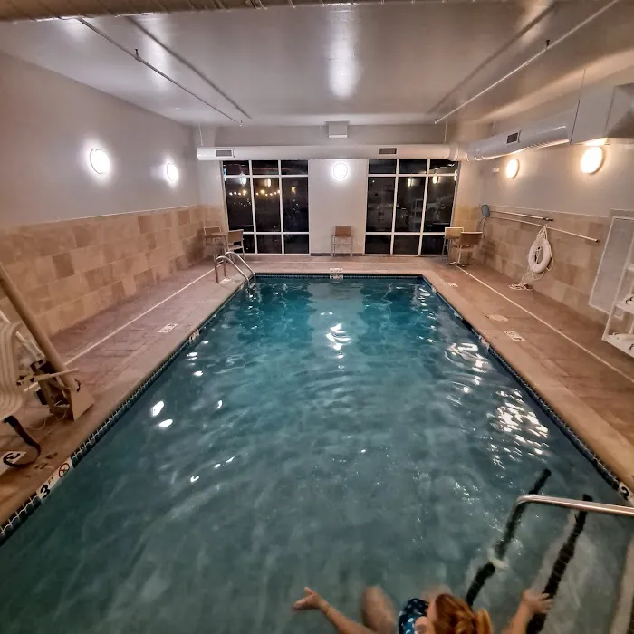 Comfort Suites East 4