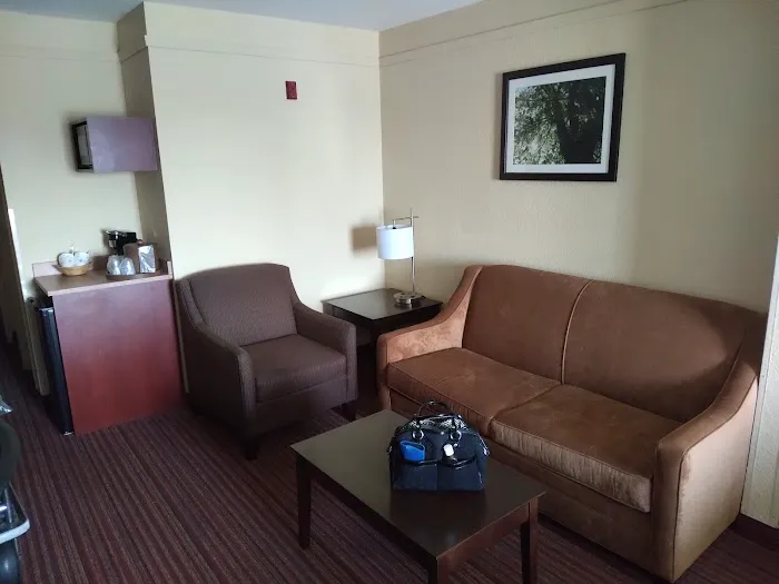 Best Western Plus Strawberry Inn & Suites 4