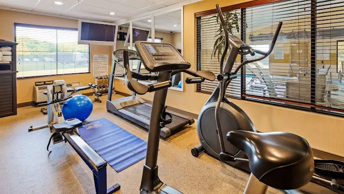 Best Western Plus Strawberry Inn & Suites 4