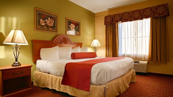 Best Western Plus Strawberry Inn & Suites 4