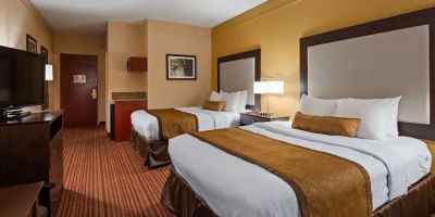 Best Western Plus Strawberry Inn & Suites