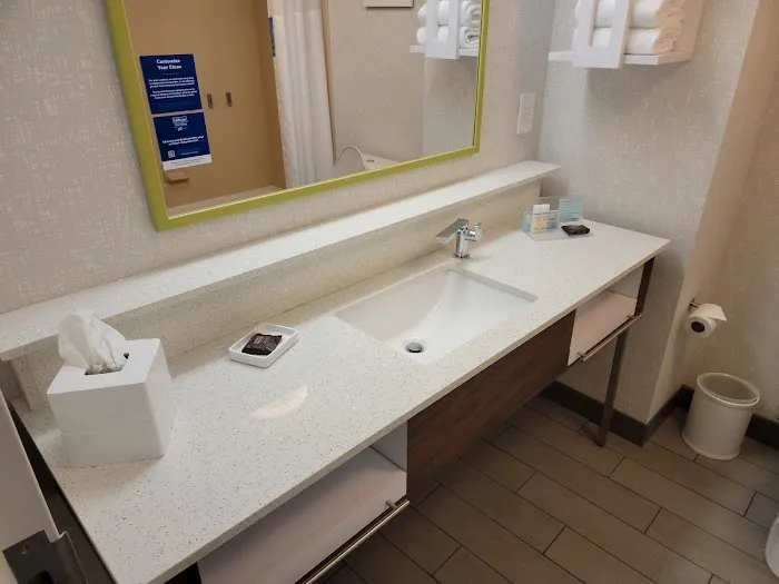 Hampton Inn Knoxville-East 4