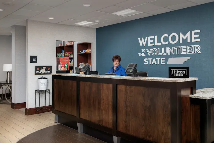 Hampton Inn Knoxville-East 4