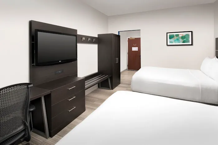 Holiday Inn Express Knoxville-Strawberry Plains by IHG 4
