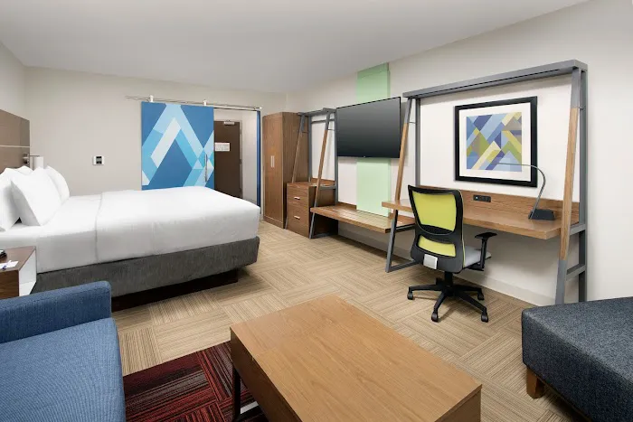 Holiday Inn Express Knoxville-Strawberry Plains by IHG 4