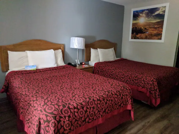 Days Inn by Wyndham Clinton / Laurens I-26 4
