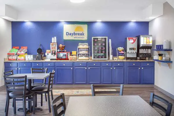 Days Inn by Wyndham Clinton / Laurens I-26 4