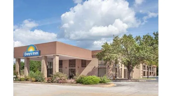 Days Inn by Wyndham Clinton / Laurens I-26 4