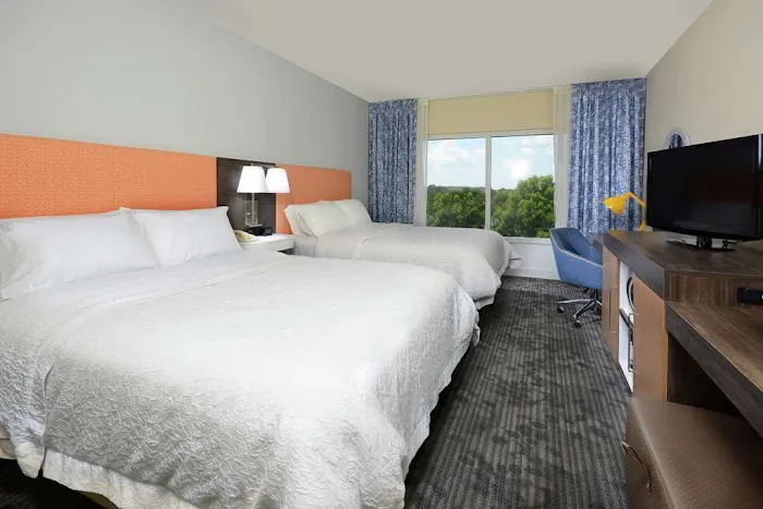 Hampton Inn & Suites Clinton - I-26 4