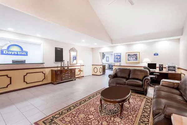 Days Inn by Wyndham Simpsonville 4