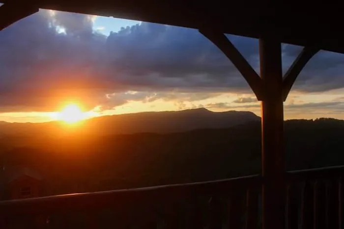 Gatlinburg Cabins Online 4