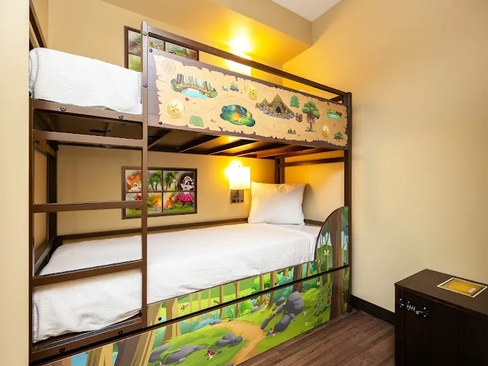 Country Cascades Waterpark Resort 4