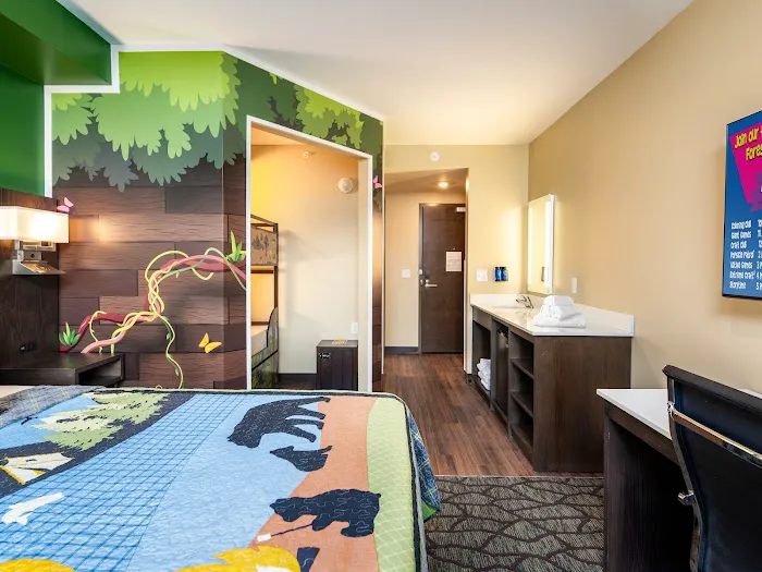 Country Cascades Waterpark Resort 4