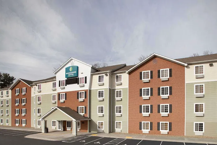 WoodSpring Suites Asheville - Biltmore West 4