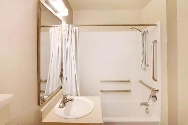 WoodSpring Suites Asheville - Biltmore West 4