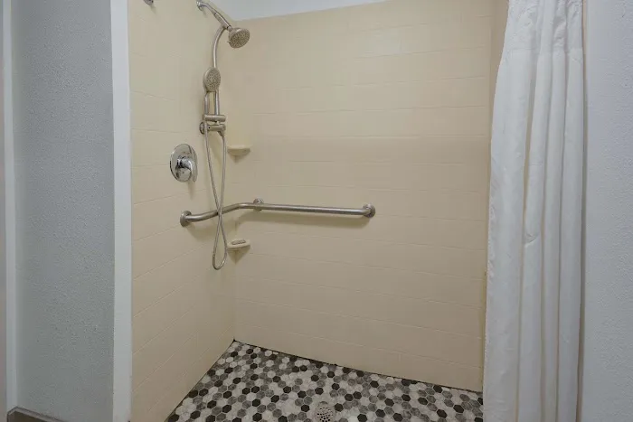 Country Inn & Suites by Radisson, Asheville West near Biltmore 4