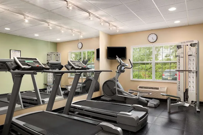 Country Inn & Suites by Radisson, Asheville West near Biltmore 4