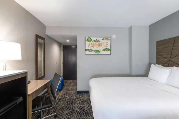 Rodeway Inn & Suites near Outlet Mall - Asheville 4