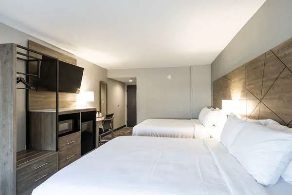 Rodeway Inn & Suites near Outlet Mall - Asheville 4