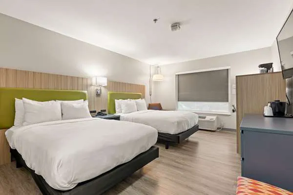Country Inn & Suites by Radisson, Asheville - Outlet Mall 4