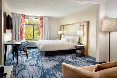 Fairfield Inn & Suites Asheville Outlets 4
