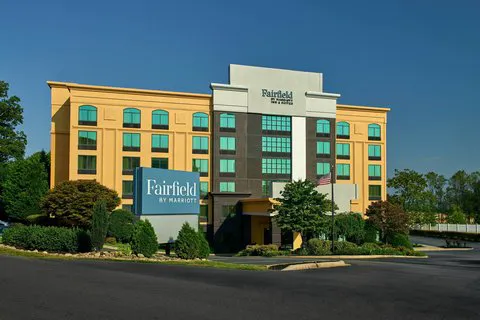 Fairfield Inn & Suites Asheville Outlets 4