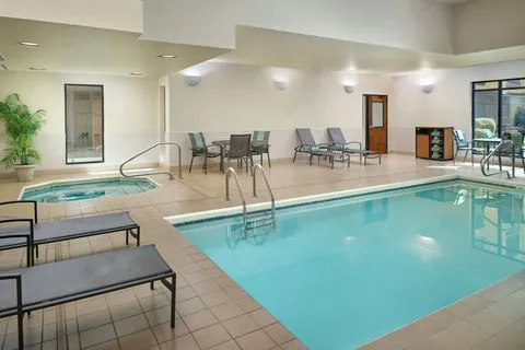 Fairfield Inn & Suites Asheville Outlets 4