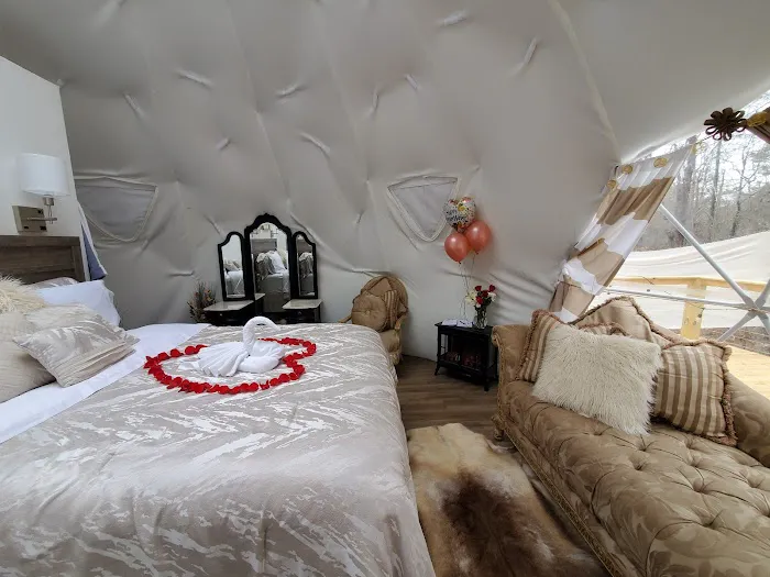 The Glamp Inn 4
