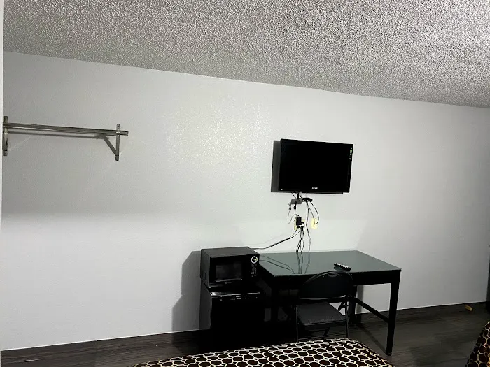 American Inn 4
